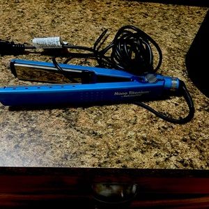 Babyliss pro flat iron